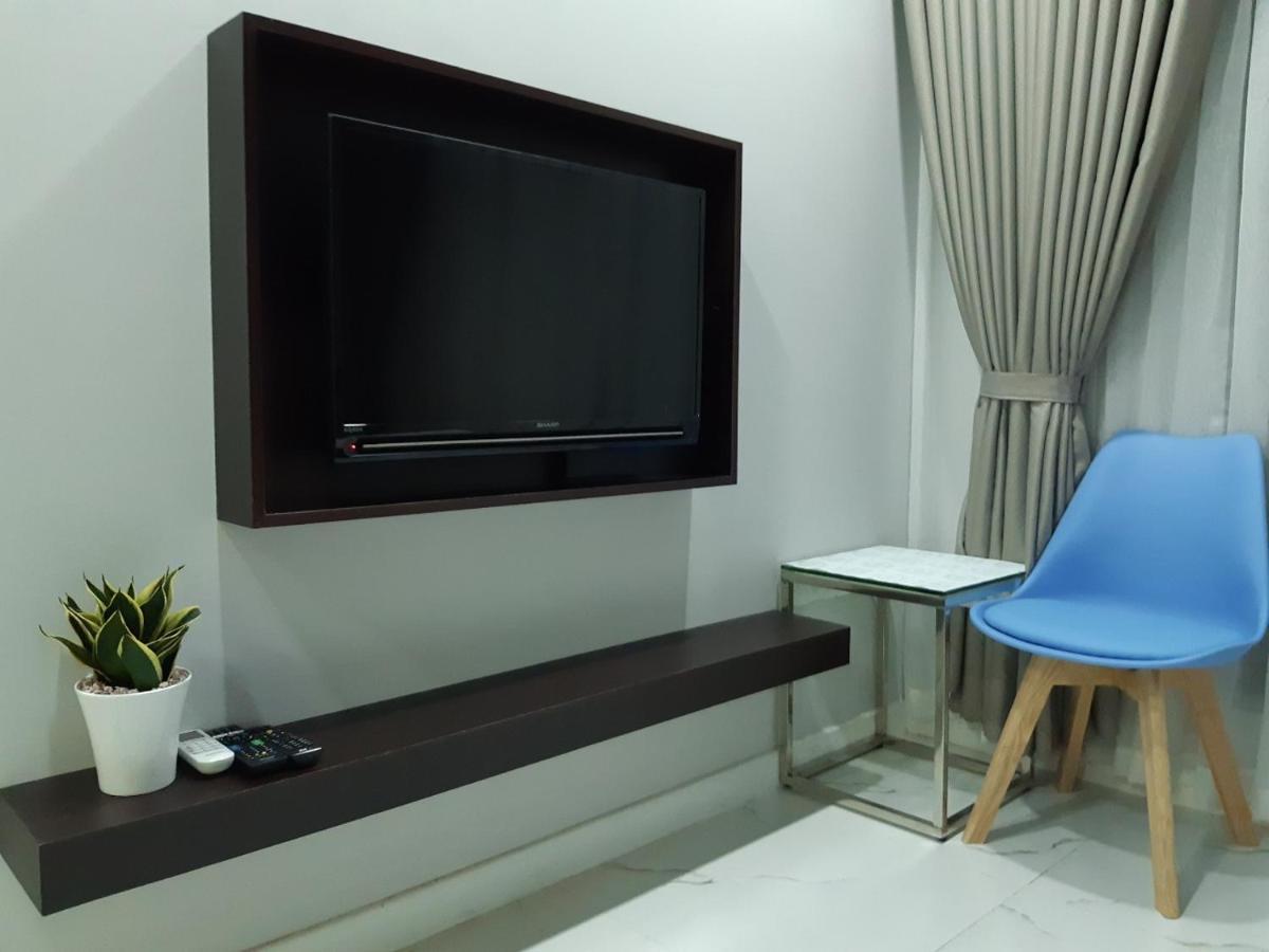 The Six Hotel Ho Chi Minh City Exterior photo